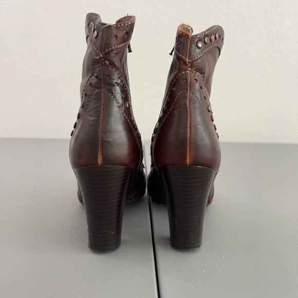 Sesto Meucci Boots Womens US 5.5M Brown Studs Side Zip Leather Heels Ankle - Picture 5 of 9